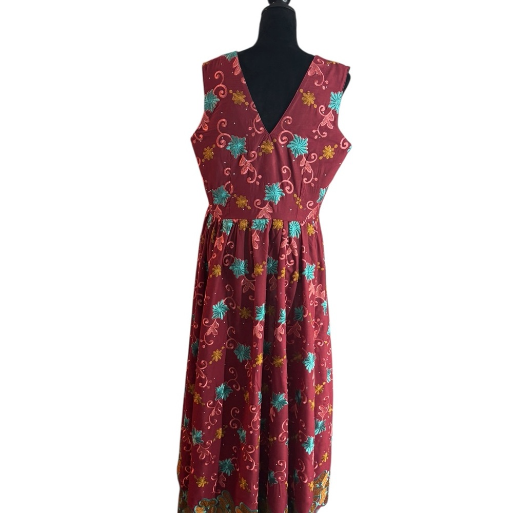 Red Maxi Sundress with Scoop Neck for Resort Wear - Picture 4 of 5
